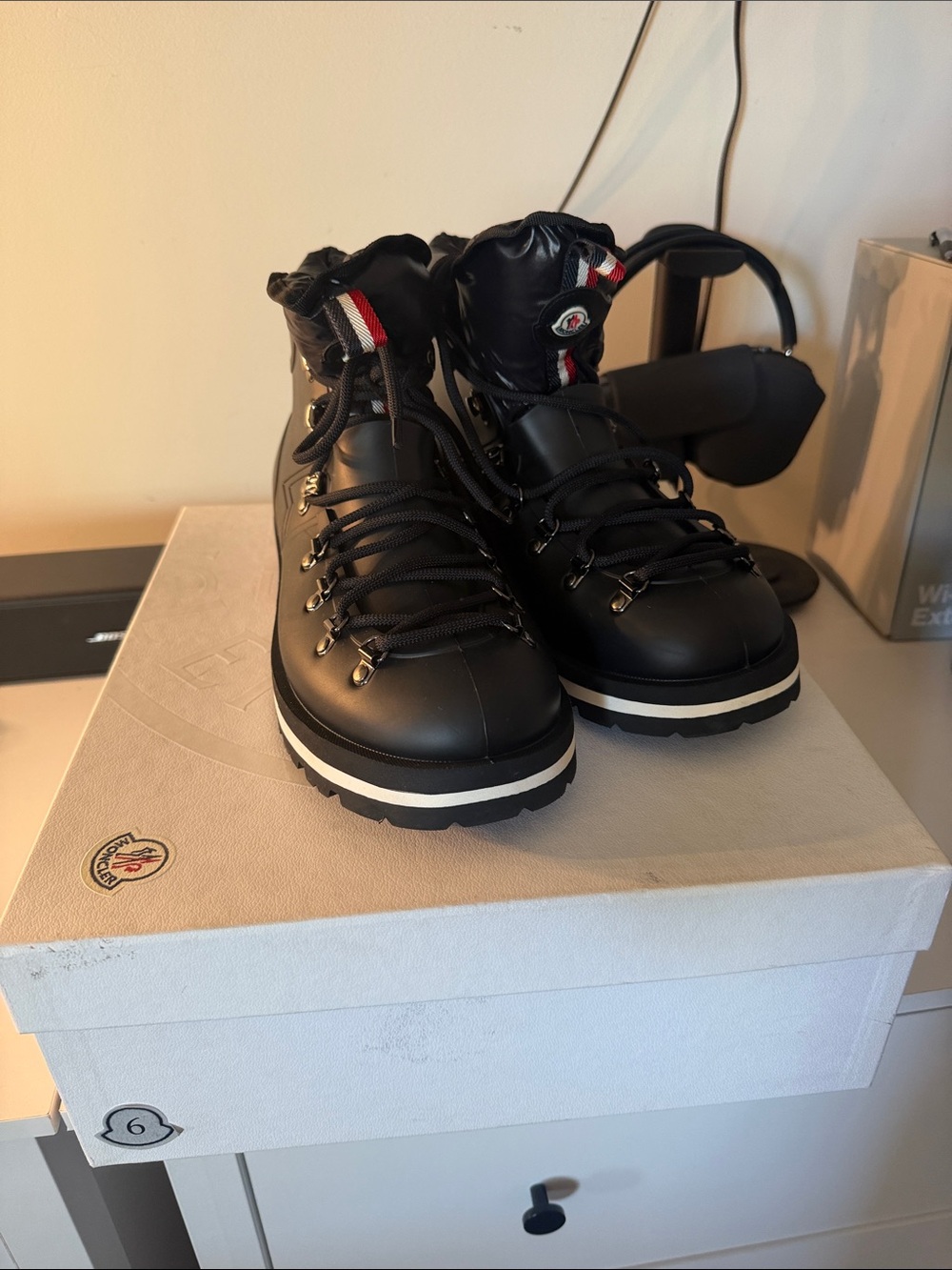 Moncler Black rubber Men's Henoc puffer Boots with Tricolor Trim - Picture 4 of 10